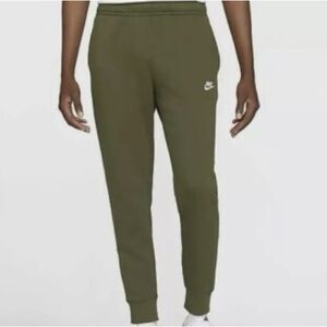 NWT Men's Nike Sportswear Club Fleece Pants Medium